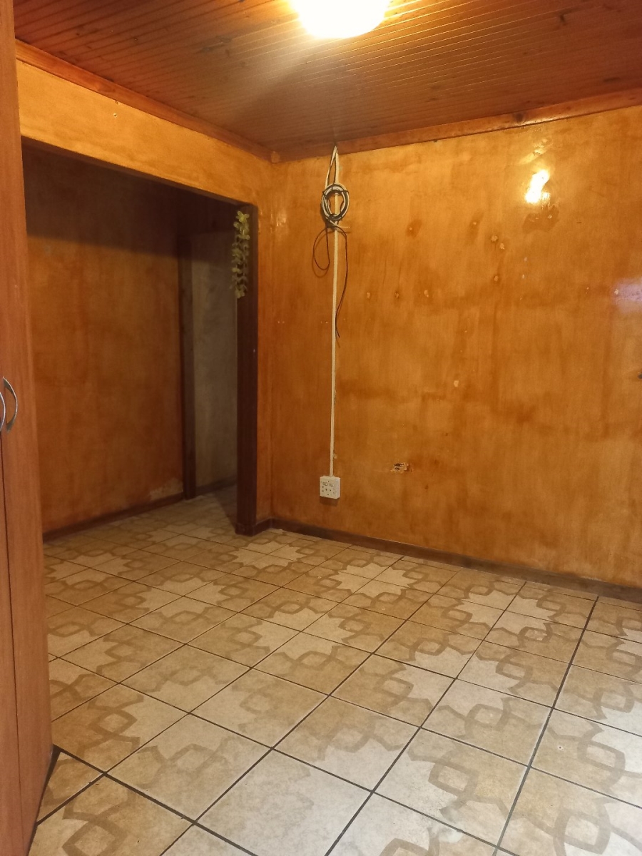 2 Bedroom Property for Sale in Elsies River Western Cape